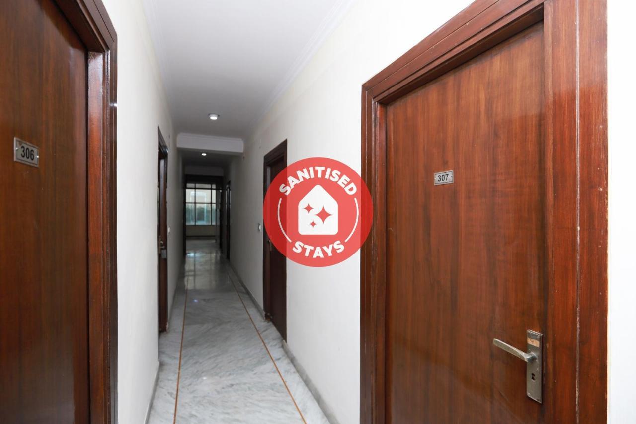 สปอต ออน 29024 ชาเคียร์ พาเลซ Hotel Narela ภายนอก รูปภาพ